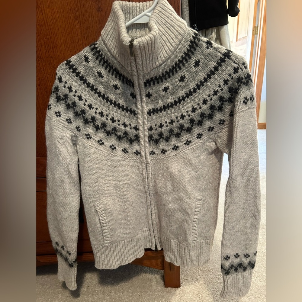 LL Bean women’s wool sweater with full zipper . Only worn a few times
